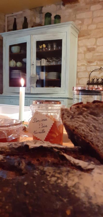 La Malposte Bed & Breakfast Reviers